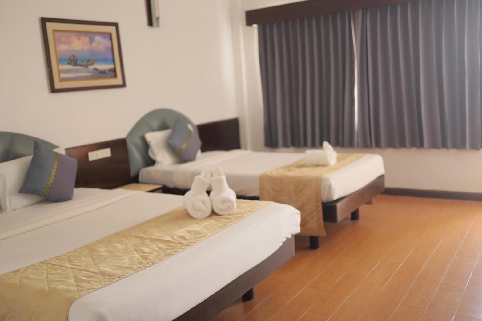 Tanyong Hotel Narathiwat Buitenkant foto