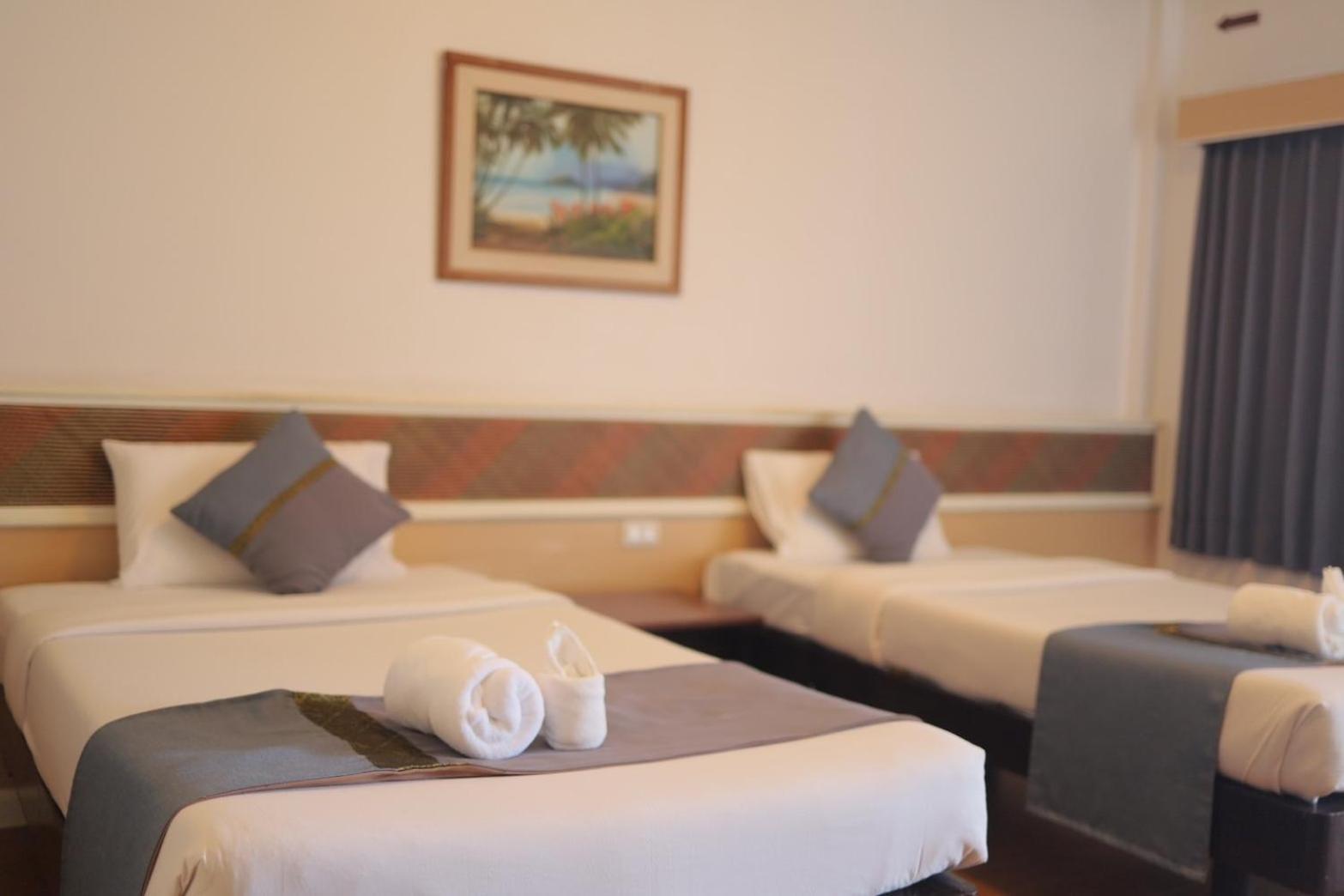 Tanyong Hotel Narathiwat Buitenkant foto