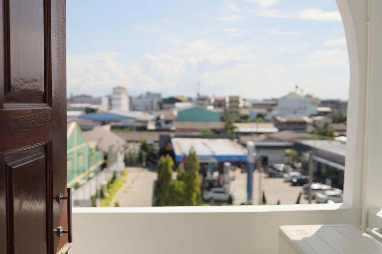 Tanyong Hotel Narathiwat Buitenkant foto